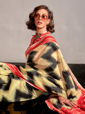 Sareemall Woven Banarasi Silk Blend Saree(Yellow)