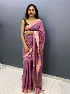 EthinicSpecial Solid/Plain, Self Design, Dyed, Embroidered Daily Wear Cotton Silk Saree(Red)