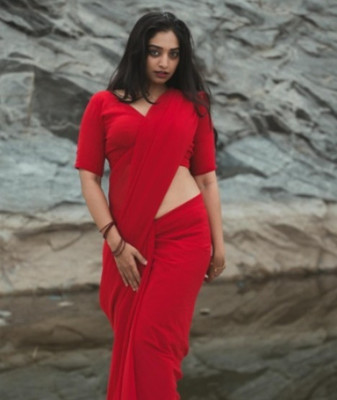 Anand Sarees Solid/Plain Bollywood Georgette Saree(Red)