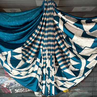 HouseOfCommon Printed Daily Wear Crepe Saree(Light Blue)