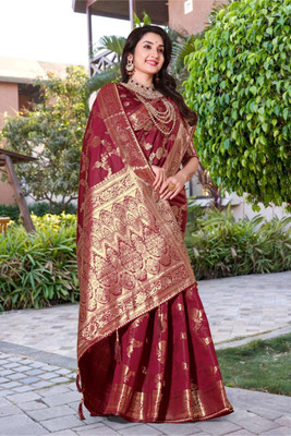 RIVETSTYLE Woven Bollywood Silk Blend, Jacquard Saree(Maroon)
