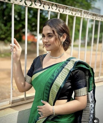 Ansari Fabrics Temple Border Sambalpuri Art Silk Saree(Green)