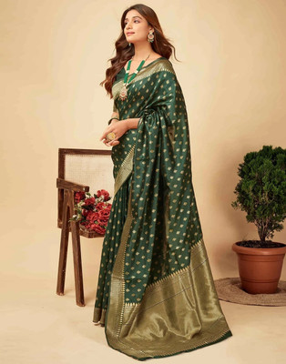 SHRIMAY Woven Kanjivaram Silk Blend Saree(Dark Green)