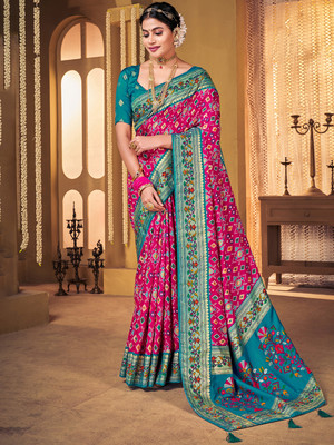 Tasrika Woven Patola Silk Blend Saree(Pink)