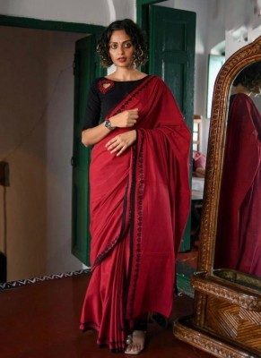 Ruuprekha Woven Handloom Cotton Blend Saree(Red)