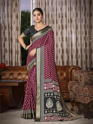 all about you Woven Daily Wear Silk Blend Saree(Maroon)