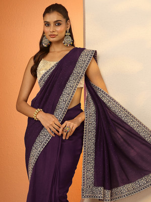 LIBAS Embellished Daily Wear Silk Blend Saree(Purple)