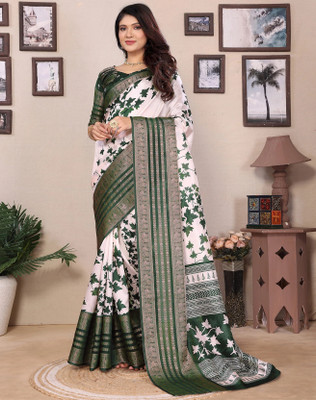 YASHIKA Woven Kanjivaram Art Silk, Jacquard Saree(Green)