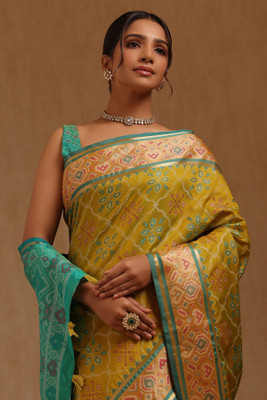 soch Printed Saree with Attached Blouse Silk Blend Saree(Light Green)