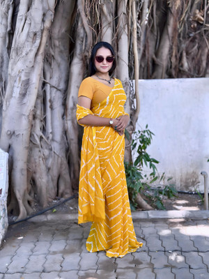 S.R.TEXTILES Self Design, Printed Daily Wear Georgette Saree(Yellow)