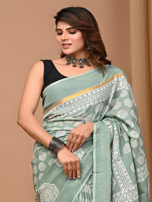 Taavi Blocked Printed Daily Wear Cotton Blend Saree(Green)