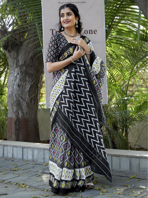 Tasrika Printed Ikkat Cotton Blend Saree(Grey)