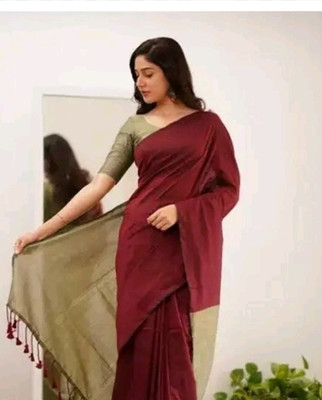 Anupam textile Solid/Plain Handloom Cotton Blend Saree(Maroon)