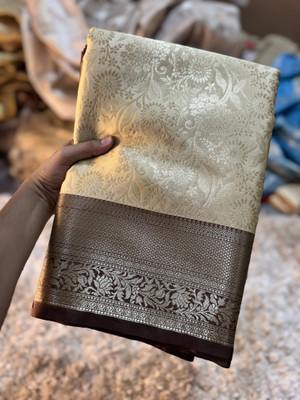 Grihasta Self Design Banarasi Handloom Semi-Pashmina Saree(Cream)