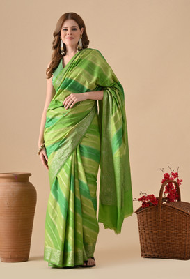 The Weavers Shop by Raavi Woven, Self Design Banarasi Silk Blend, Brocade Saree(Green)
