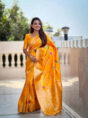 Sarth fashion Woven, Floral Print, Self Design Banarasi Silk Blend Saree(Yellow, Gold)