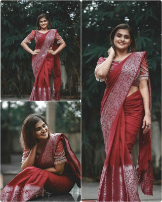 SHWENILA Solid/Plain Assam Silk Pure Silk Saree(Red)