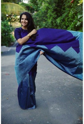 Sarvada Self Design, Woven Kanjivaram Silk Blend Saree(Blue)