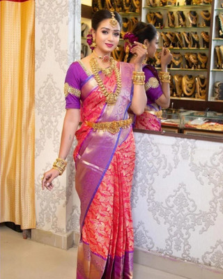 Suhanioi Self Design Bollywood Silk Blend Saree(Red)