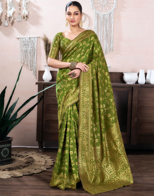 Samah Woven, Embellished Banarasi Silk Blend, Jacquard Saree(Green)