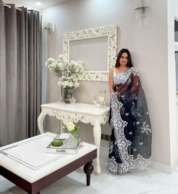 Trivety Embroidered Bollywood Net Saree(Black)