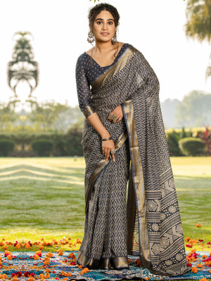 Anouk Rustic Printed Hand Batik Cotton Blend Saree(Grey)