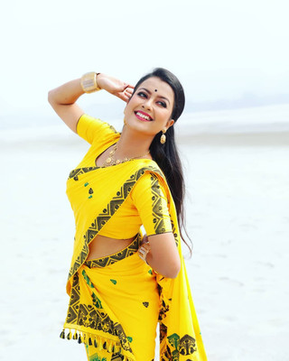 ROSEVILLA Applique Mekhela Chador Silk Blend Saree(Yellow)