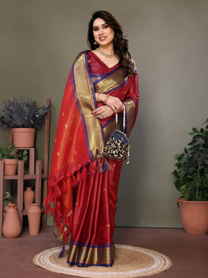 Divastri Self Design Banarasi Silk Blend Saree(Red)