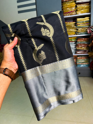 Haniya creation Woven Banarasi Art Silk Saree(Black)
