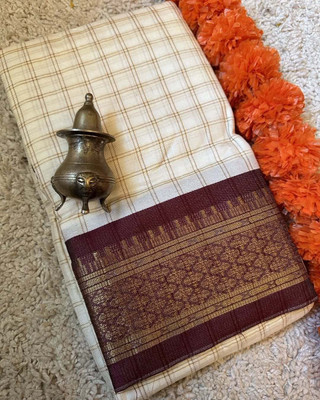 VILLAGIUS Woven Kanjivaram Silk Blend Saree(White, Maroon)