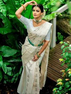 Handsel Woven Banarasi Jacquard, Silk Blend Saree(White)