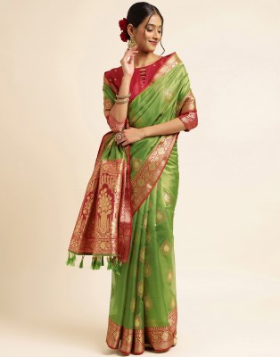 Divastri Woven, Self Design, Embellished Banarasi Organza Saree(Green, Gold)