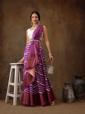 SILK ZONE Digital Print Banarasi Silk Blend Saree(Purple)