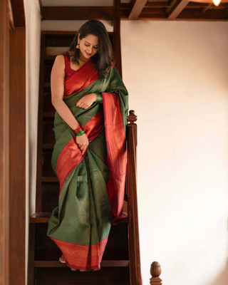 The Style Sanctuary Woven Banarasi Silk Blend Saree(Green, Red)