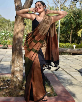 SRIJITA SAREE CENTER Striped Handloom Cotton Blend Saree(Multicolor)
