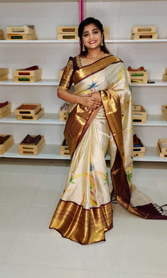 PRASHANTHVI CREATIONS Hand Painted, Woven Banarasi Tissue Saree(Cream)