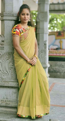 Sareez House Solid/Plain Bollywood Chiffon Saree(Yellow)