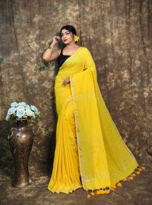 SRINJAN FASHION Striped Daily Wear Handloom Cotton Blend Saree(Yellow)