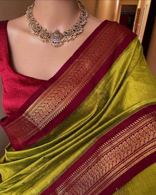 Paramparik Textile Woven Dharmavaram Cotton Silk, Jacquard Saree(Light Green, Maroon)