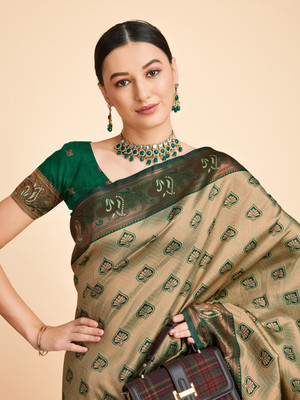 sarify creation Floral Print Kanjivaram Silk Blend Saree(Multicolor)