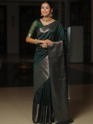 VK Enterprise Woven Banarasi Silk Blend Saree(Green)