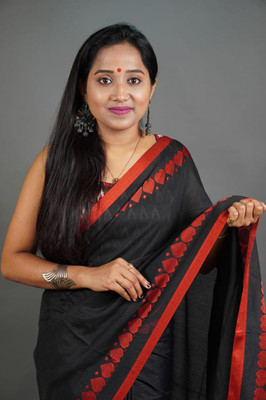 GOURISAREE Solid/Plain Tant Cotton Blend Saree(Black)