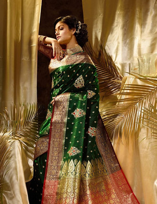 Dulhan Collection Woven Banarasi Jacquard Saree(Dark Green)