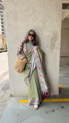 Niwaa Digital Print Madhubani Silk Blend Saree(Green)