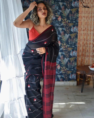 SaradaTextile Digital Print Handloom Pure Cotton Saree(Black)