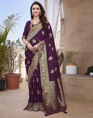 Divastri Woven, Embellished, Self Design Banarasi Silk Blend, Jacquard Saree(Purple, Gold)