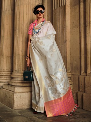 Divastri Woven Banarasi Silk Blend Saree(Cream)