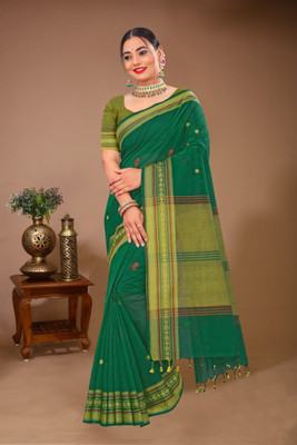DORI DHAGA Printed Daily Wear Pure Cotton Saree(Green)