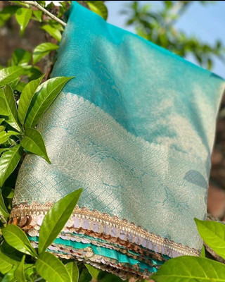 Banaras silk palace Woven Kanjivaram Tissue Saree(Light Green, Silver)