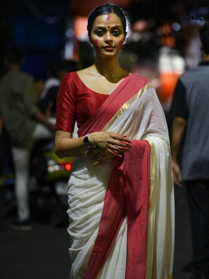 RJSC Embellished Handloom Cotton Blend Saree(White)